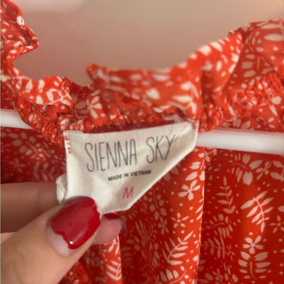Sienna Sky Red Floral wrap peplum Blouse size m EUC - Picture 2 of 3